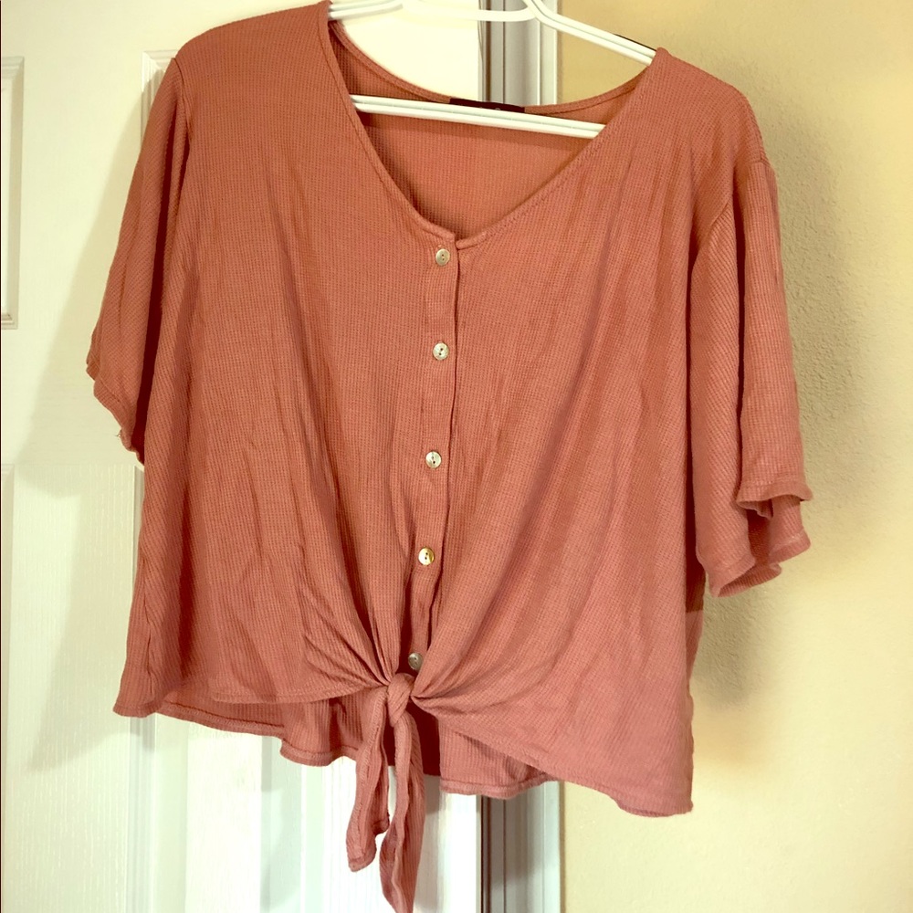 Adorable pink crop